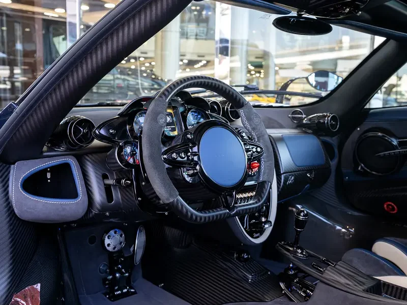 2018 PAGANI HUARYA BC 19 6.0 Liters V12 Petrol Engine White Blue Sports Car