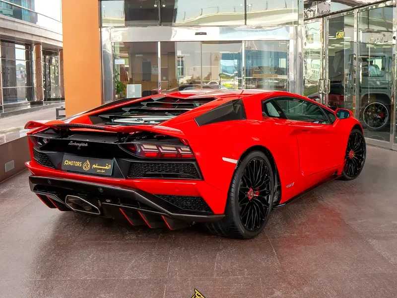 2018 Lamborghini Aventador S Coupe 1 OF 1 6.5-liter V12 Engine Red White Sports Car