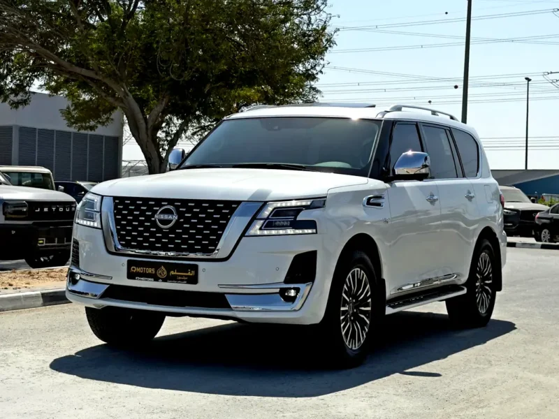 2024 Nissan Patrol LE Platinum 5.6-liter V8 Petrol Engine White Red SUV GCC Specs