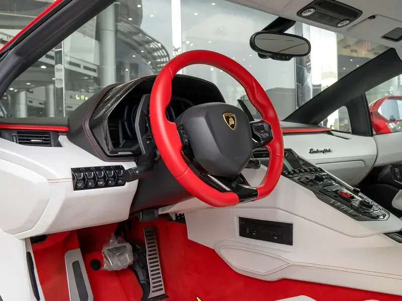 2018 Lamborghini Aventador S Coupe 1 OF 1 6.5-liter V12 Engine Red White Sports Car