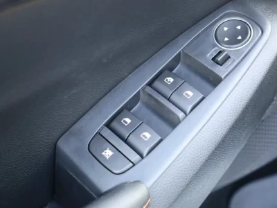 2025 Kia Seltos Luxury Edition 1.5 Liters 4 Cylinders Petrol Engine White Black SUV