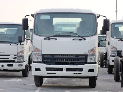 2025 Isuzu F-SERIES FSR 8.3 Litres 6-cylinder Diesel Engine White Black Utility Truck