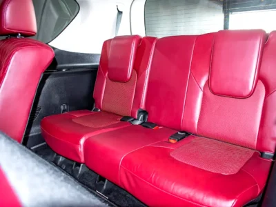 2022 Nissan Patrol LE Platinum City 5.6-litre V8 Petrol Engine White Red SUV GCC