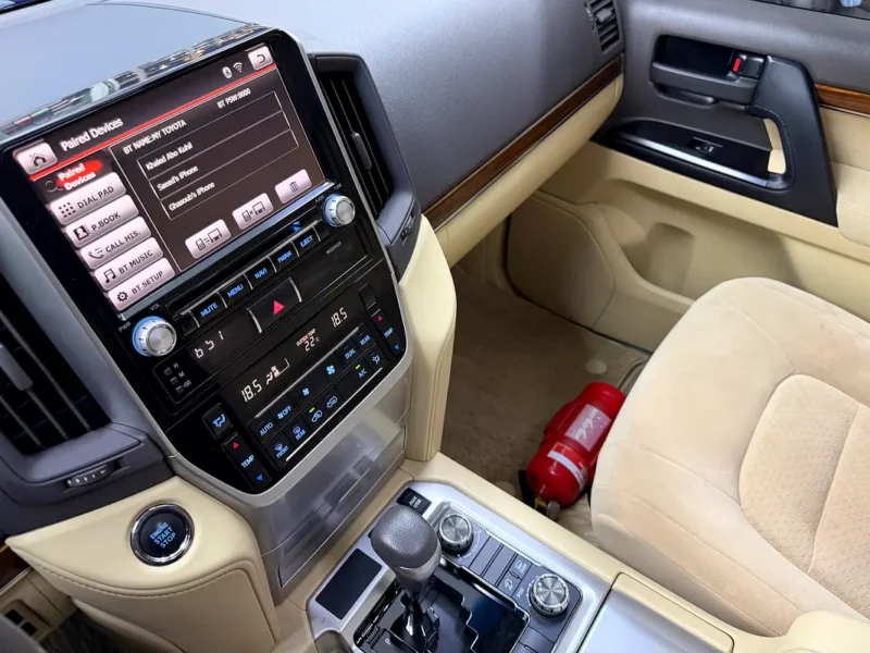 2017 Toyota Land Cruiser EXR 4.0 Liters 6 Cylinders Petrol Engine Grey Beige SUV GCC