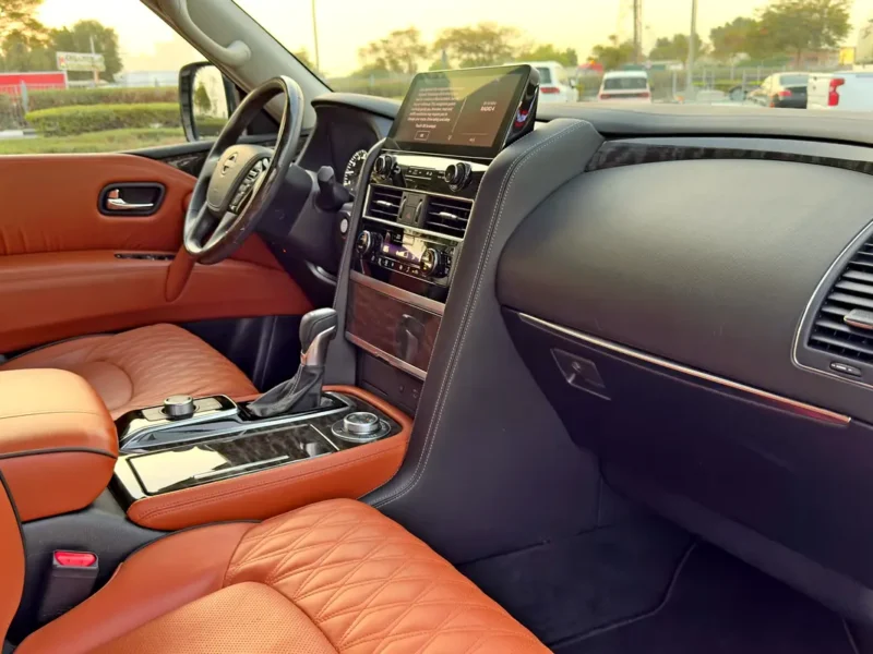 2023 Nissan Patrol SE Platinum 4.0-liter V6 Petrol Engine White Tan SUV GCC Specs