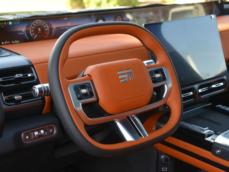 2026 Jetour G700 Comfort 2.0L 4 Cylinders Turbo Hybrid Engine Black tan SUV GCC