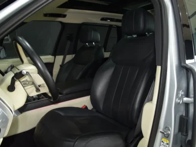 2023 Land Rover Range Rover Vogue HSE P530 4.4L V8 Twin-Turbo Petrol Silver Black SUV