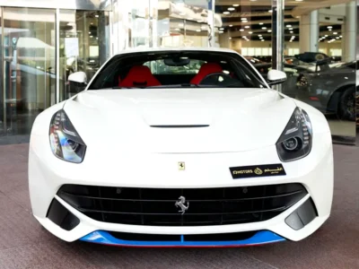 2017 Ferrari F12 Standard 6.3-liter Naturally Aspirated V12 White Red Sports Car GCC