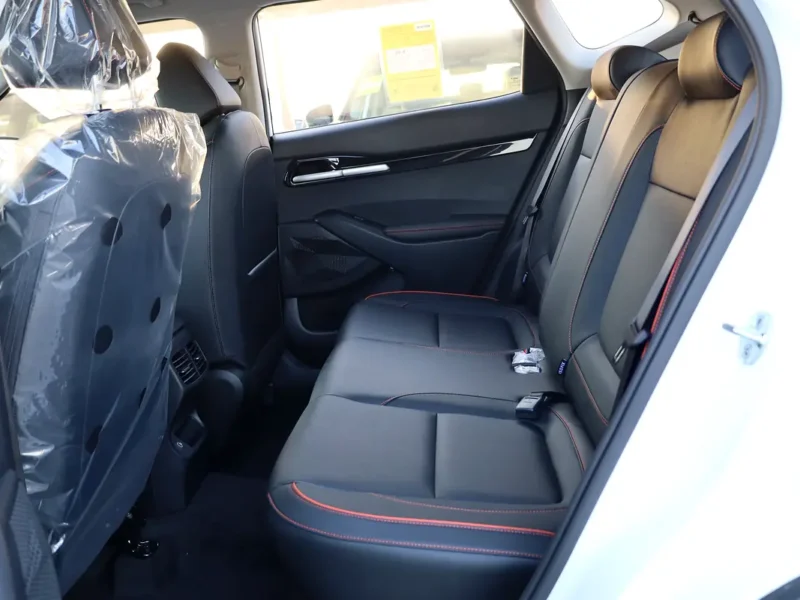 2025 Kia Seltos Luxury Edition 1.5 Liters 4 Cylinders Petrol Engine White Black SUV