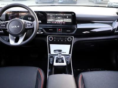 2025 Kia Seltos Luxury Edition 1.5 Liters 4 Cylinders Petrol Engine White Black SUV