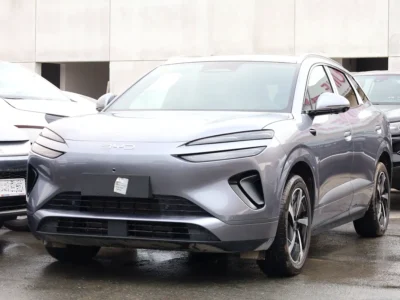 2025 BYD Sealion 06 DM-i 1.5 litres 4 Cylinder Plug in Hybrid Engine Grey Black SUV