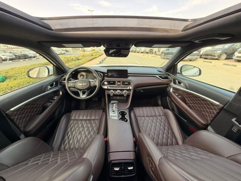 2022 GENESIS G70 Prestige 2.0T AWD 2.0 L V4 Turbo Petrol Engine White Brown Sedan
