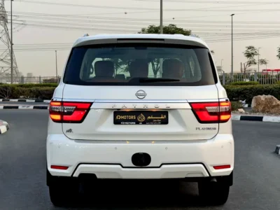 2023 Nissan Patrol SE Platinum 4.0-liter V6 Petrol Engine White Tan SUV GCC Specs
