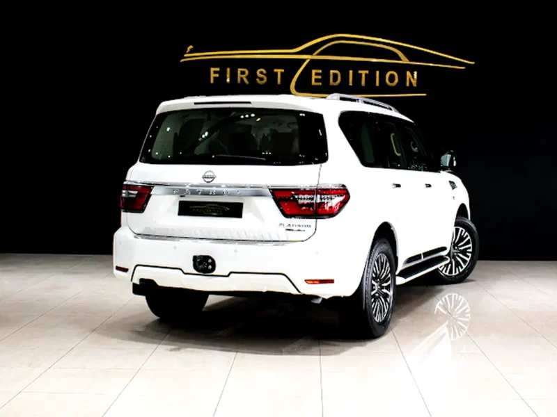 2022 Nissan Patrol LE Platinum City 5.6-litre V8 Petrol Engine White Red SUV GCC