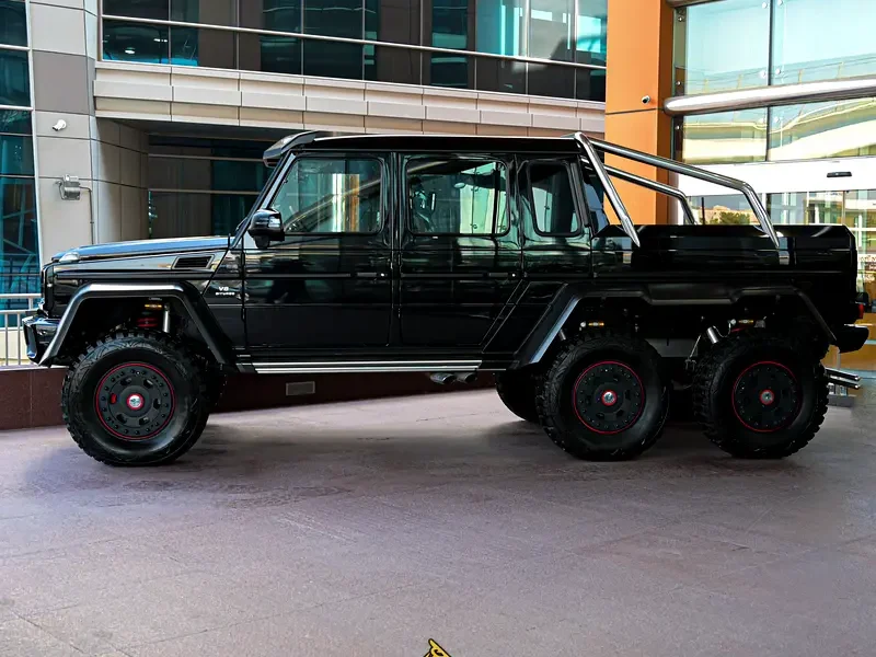 2014 Mercedes-Benz G 63 AMG 6×6 5.5L twin-turbo V8 Engine Black Tan Pickup Truck