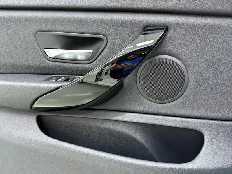 2019 BMW 420i Gran Coupe 2.0L turbocharged 4-cylinder Petrol Engine White Black Sedan