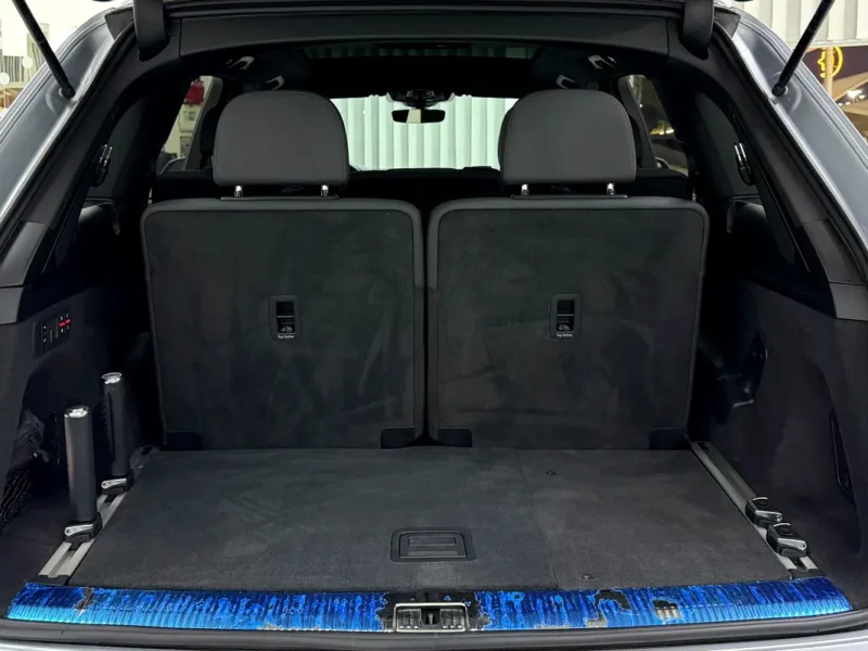 2021 Audi Q7 55 TFSI quattro S line Black Edition 3.0-liter V6 Turbo Petrol Engine Silver Black SUV