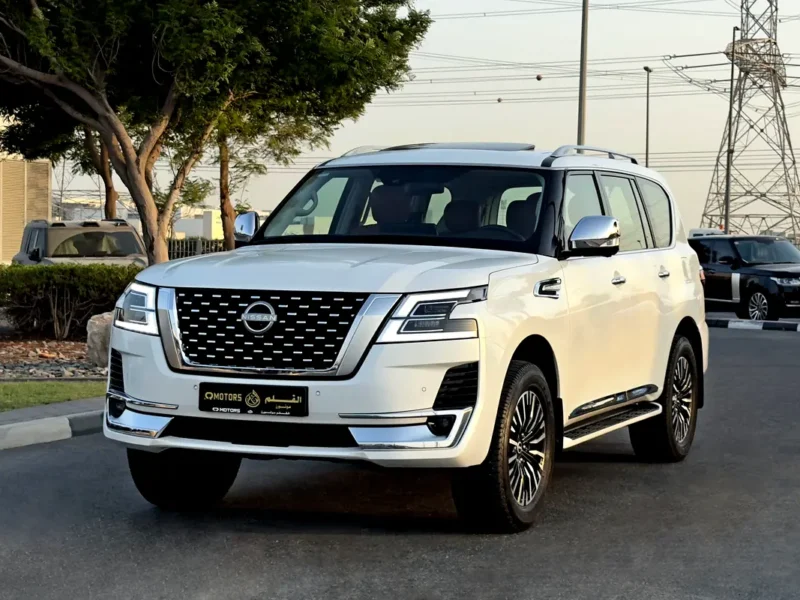 2024 Nissan Patrol SE Platinum 4.0-liter V6 Petrol Engine White Tan SUV GCC Specs