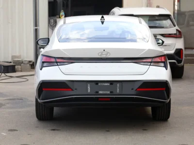 2025 Hyundai Elantra Elite Edition 1.5L Naturally Aspirated 4 Cylinder Engine White Black Sedan