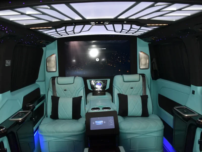 2023 Mercedes-Benz V-Class V 300 2.0-liter 4-cylinder Diesel Engine Black Blue Luxury MPV