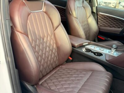 2022 GENESIS G70 Prestige 2.0T AWD 2.0 L V4 Turbo Petrol Engine White Brown Sedan