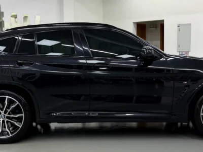 2021 BMW X4 xDrive30i M Sport 2.0-liter Turbocharged 4-cylinder Engine Black Red SUV