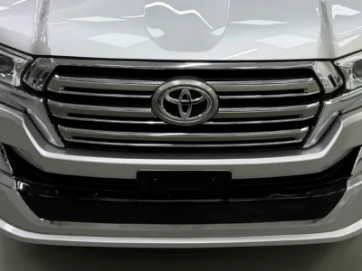 2017 Toyota Land Cruiser EXR 4.0 Liters 6 Cylinders Petrol Engine Grey Beige SUV GCC