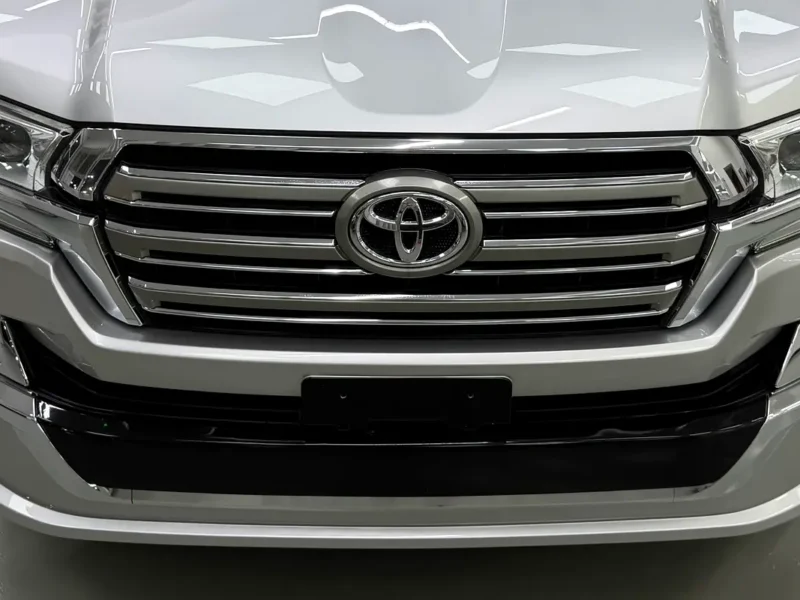 2017 Toyota Land Cruiser EXR 4.0 Liters 6 Cylinders Petrol Engine Grey Beige SUV GCC