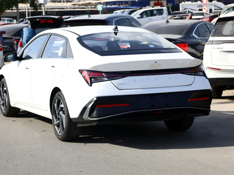 2025 Hyundai Elantra Premium 1.5 Litre 4 Cylinders Petrol Engine White Black Sedan