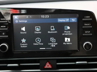 2025 Hyundai Elantra Elite Edition 1.5L Naturally Aspirated 4 Cylinder Engine White Black Sedan