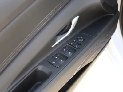 2025 Hyundai Elantra Premium 1.5 Litre 4 Cylinders Petrol Engine White Black Sedan