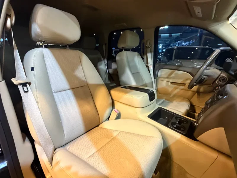 2014 GMC Yukon Other 5.3 Litres V8 Petrol Engine Black Beige SUV GCC Specs