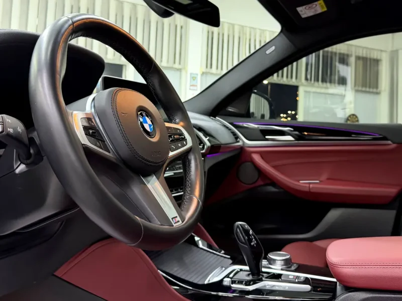 2021 BMW X4 xDrive30i M Sport 2.0-liter Turbocharged 4-cylinder Engine Black Red SUV