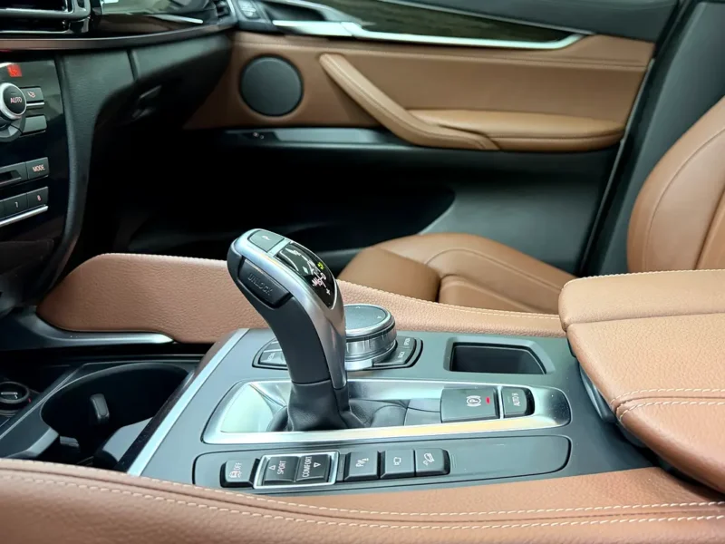 2018 BMW X6 XDrive50i M Sport 8 Cylinders Petrol Engine White Brown SUV GCC Specs