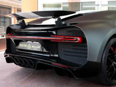 2021 Bugatti Chiron Standard 8.0L Quad-turbocharged W16 Engine Grey Tan Sports Car