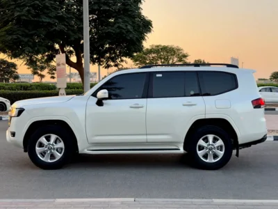 2024 Toyota Land Cruiser EXR 4.0 Liters V6 Petrol Engine White Beige SUV GCC Specs