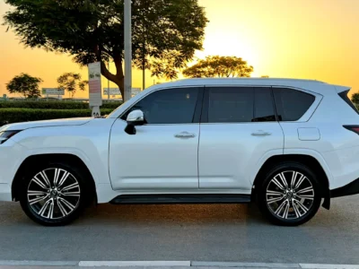 2023 Lexus LX 600 Signature 3.5-liter twin-turbo V6 Petrol Engine White Red SUV GCC