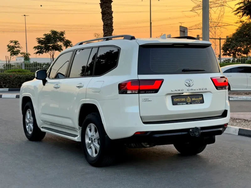 2024 Toyota Land Cruiser EXR 4.0 Liters V6 Petrol Engine White Beige SUV GCC Specs