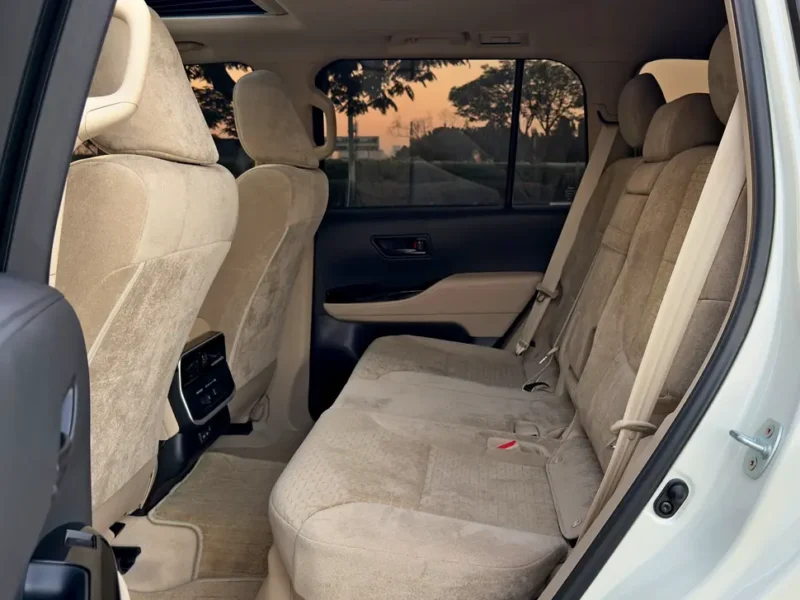2024 Toyota Land Cruiser EXR 4.0 Liters V6 Petrol Engine White Beige SUV GCC Specs