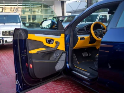2019 Lamborghini Urus Standard V8 Twin Turbo Petrol Engine 4.0 Litres Blue Yellow SUV