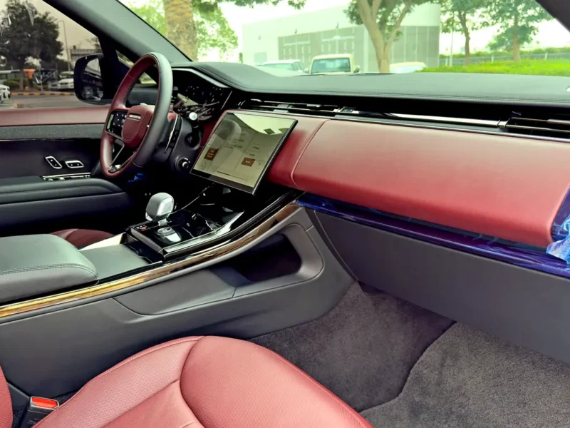 2024 Land Rover Range Rover Sport HSE Dynamic 3.0L inline-6-cylinder White Maroon SUV