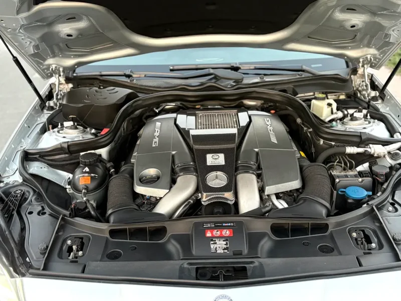 2011 Mercedes-Benz CLS-Class CLS 63 AMG 6.3L V8 BITURBO Engine Silver Black Sedan