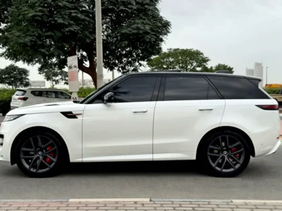 2024 Land Rover Range Rover Sport HSE Dynamic 3.0L inline-6-cylinder White Maroon SUV