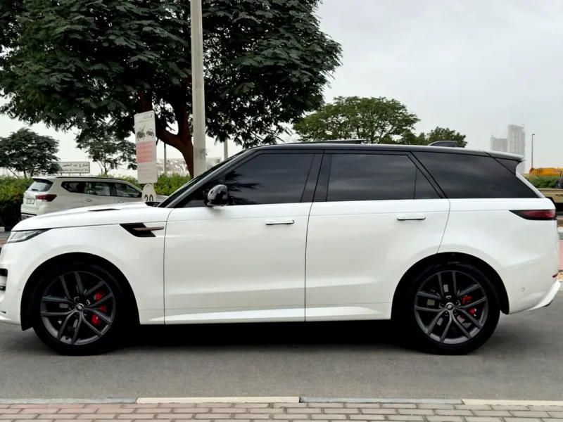 2024 Land Rover Range Rover Sport HSE Dynamic 3.0L inline-6-cylinder White Maroon SUV