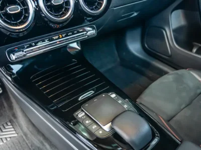 2022 Mercedes-Benz CLA200 1.3L Inline-4 Turbocharged Petrol Engine Black Sedan