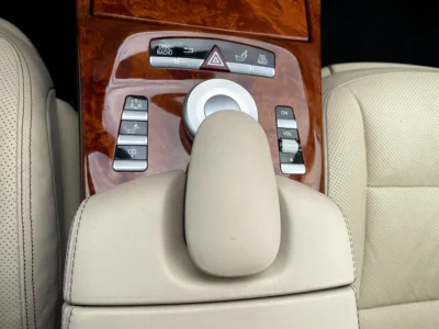 2012 Mercedes-Benz S-Class S 550 8 Cylinders Petrol Engine Silver Beige Sedan Full option