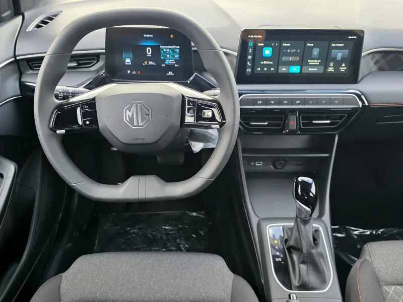 2026 MG MG3 Other 4 Cylinders Petrol Engine Grey Black Hatchback GCC Specs