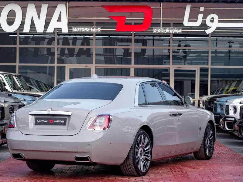 2021 Rolls-Royce Ghost Standard 6.7L V12 Twin Turbo Engine Grey White Sedan GCC