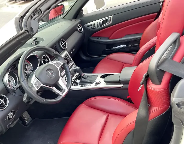 2012 Mercedes-Benz SLK 350 Blueefficiency 6 Cylinders White Red Convertible Full option