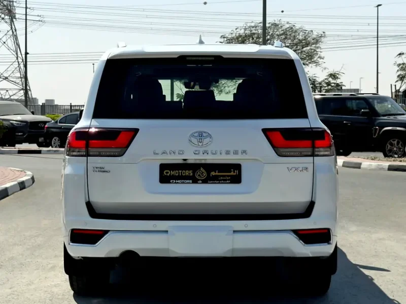 2022 Toyota Land Cruiser VXR 3.5 Liters 6 Cylinders Petrol Engine White Red SUV